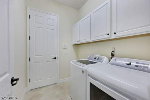 3130 Aviamar Cir, Naples FL - photo 24 of 32