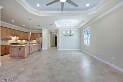 3130 Aviamar Cir, Naples FL - photo 7 of 32