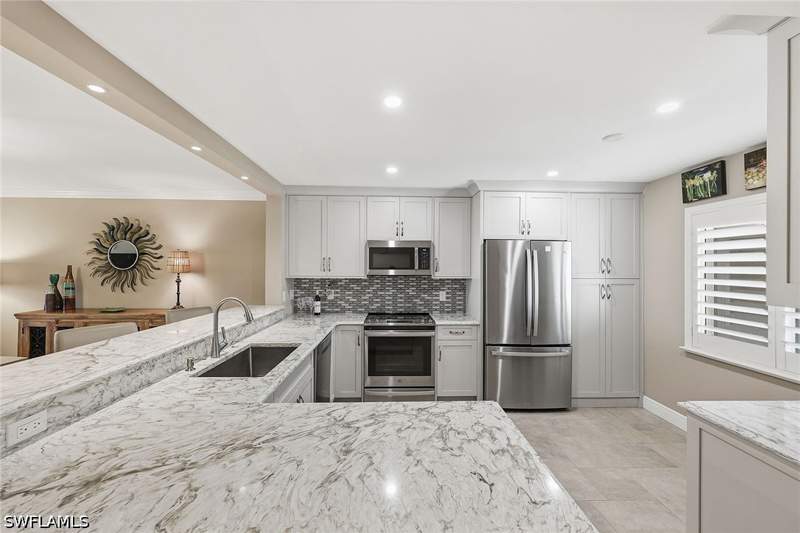 2 bedroom Condominium at 5863 Cobblestone Ln F103, Cobblestone Court, Naples — photo 3