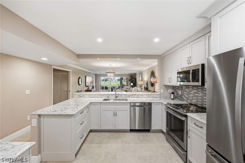 2 bedroom Condominium at 5863 Cobblestone Ln F103, Cobblestone Court, Naples — photo 5