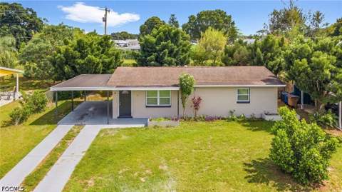 24 Andros St, Lehigh Acres FL - photo 17 of 23