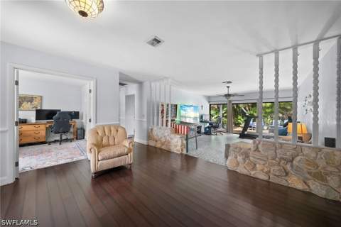 347 Country Club Ln, Naples FL - photo 11 of 50