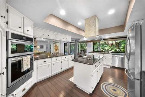 347 Country Club Ln, Naples FL - photo 22 of 50