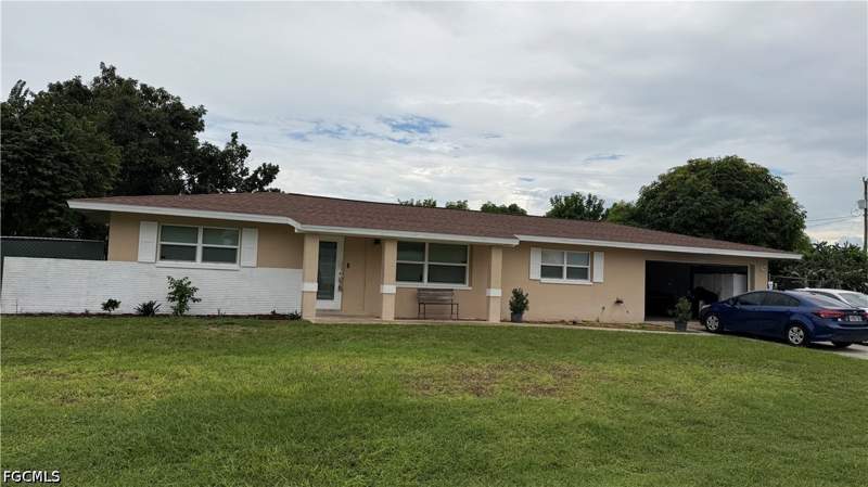 3 bedroom SingleFamilyResidence at 1004 E Jersey Rd, Lehigh Acres, Lehigh Acres — photo 2