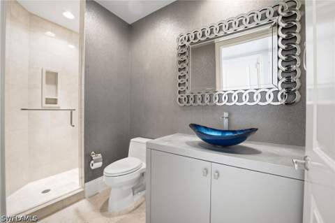 4851 Bonita Bay Blvd 2203, Bonita Springs FL - photo 18 of 48