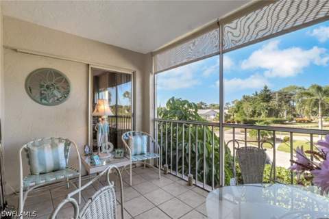 1075 Foxfire Ln 209, Naples FL - photo 19 of 50
