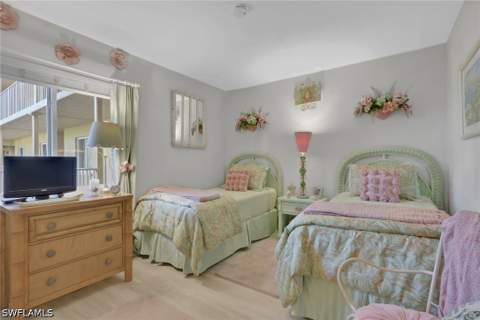 1075 Foxfire Ln 209, Naples FL - photo 24 of 50