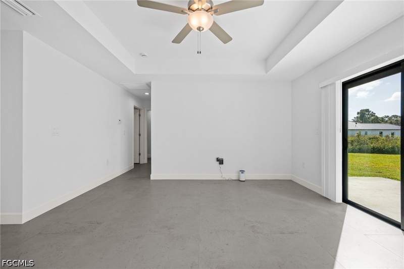 3 bedroom SingleFamilyResidence at 3305 40th St W, Lehigh Acres, Lehigh Acres — photo 5