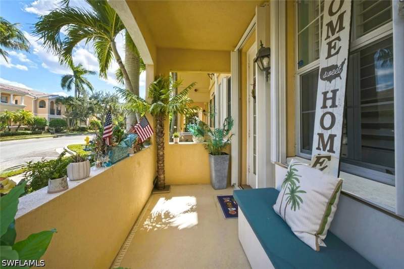 4 bedroom Townhouse at 8069 Chianti Ln, Verona Walk, Naples — photo 3