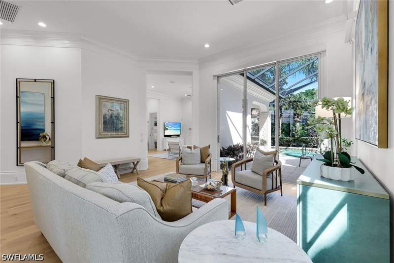 3 bedroom SingleFamilyResidence at 4670 Via Roma, Las Palmas, Estero — photo 4