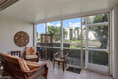 9900 Sunset Cove Ln 115, Fort Myers FL - photo 10 of 25