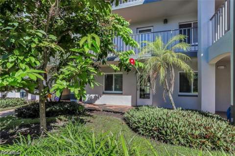 9900 Sunset Cove Ln 115, Fort Myers FL - photo 15 of 25