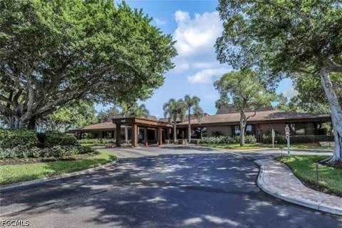 9900 Sunset Cove Ln 115, Fort Myers FL - photo 22 of 25
