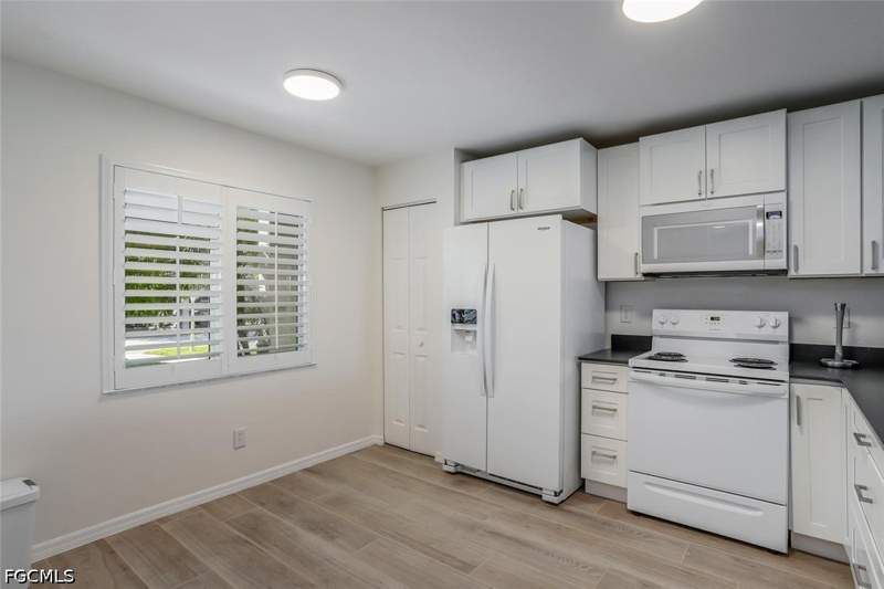 2 bedroom Condominium at 9900 Sunset Cove Ln 115, Sunset Cove At The Landings, Fort Myers — photo 4