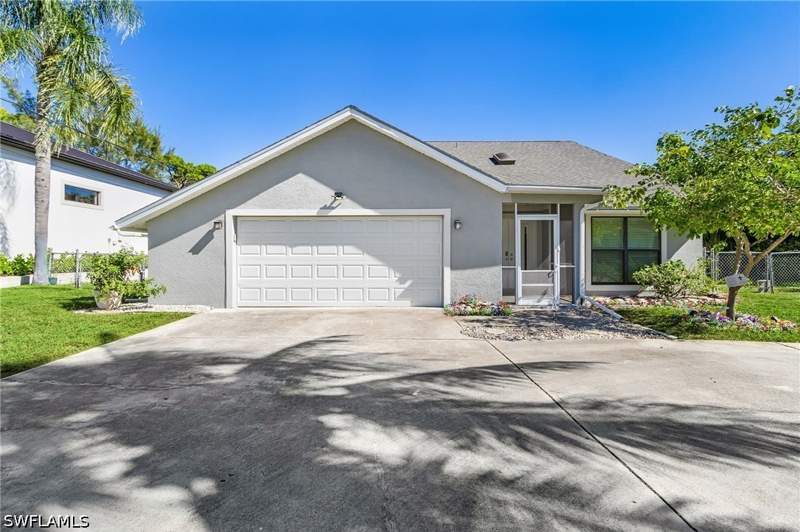 3 bedroom SingleFamilyResidence at 27099 Holly Ln, Bonita Farms, Bonita Springs — photo 2