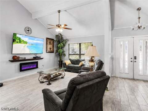 27099 Holly Ln, Bonita Springs FL - photo 8 of 36