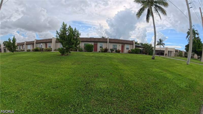 2 bedroom Condominium at 6300 S Pointe Blvd 211, South Pointe Villas Condo, Fort Myers — photo 3