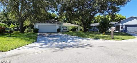 687 Grove Dr, Naples FL - photo 17 of 36