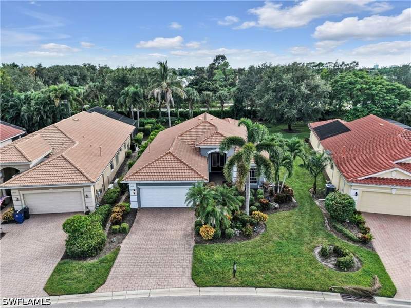 3 bedroom SingleFamilyResidence at 19888 Casa Verde Way, Belle Lago, Estero — photo 3