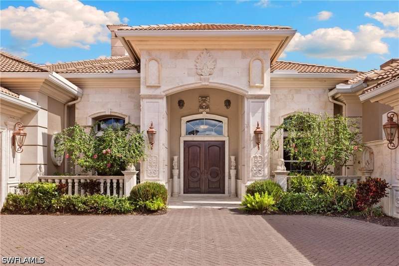 4 bedroom SingleFamilyResidence at 451 Terracina Way, Terracina, Naples — photo 5
