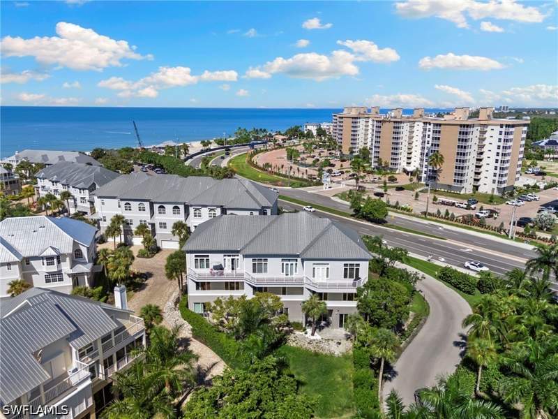 3 bedroom Condominium at 105 Barefoot Cir 24, Villas At Barefoot Beach, Bonita Springs — photo 2