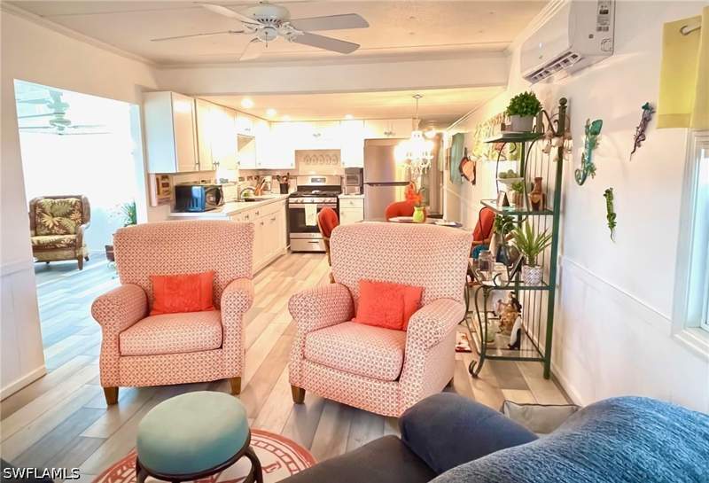 2 bedroom ManufacturedHome at 220 Derwent Blvd, Thunderbird Mobile Homes, Fort Myers — photo 5