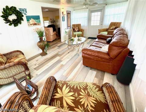 220 Derwent Blvd, Fort Myers FL - photo 8 of 19
