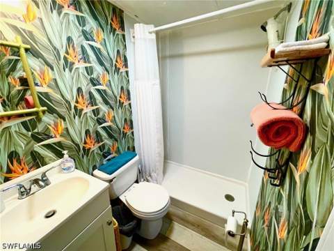 252 Daisy Ave, Fort Myers FL - photo 11 of 21