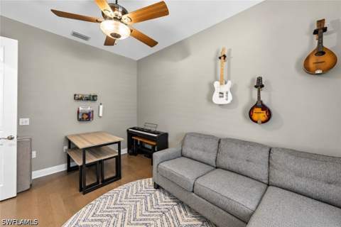 12702 Astor Pl, Fort Myers FL - photo 7 of 36
