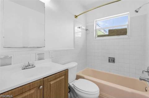 213 SE 47th St, Cape Coral FL - photo 12 of 14