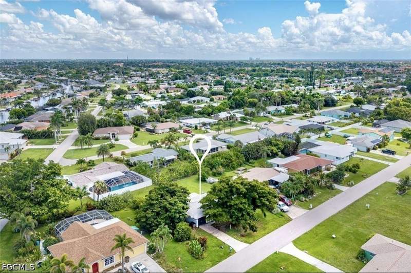 2 bedroom SingleFamilyResidence at 213 SE 47th St, Cape Coral, Cape Coral — photo 2