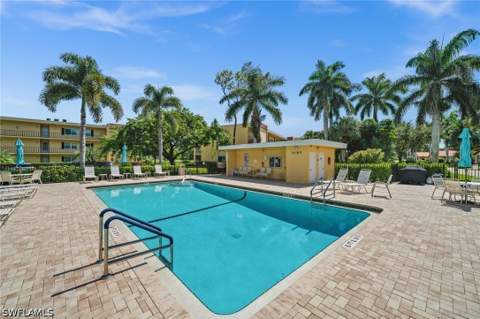 1084 Forest Lakes Dr 206, Naples FL - photo 8 of 24