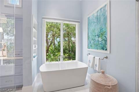 1237 Pocantico Ln, Naples FL - photo 15 of 38