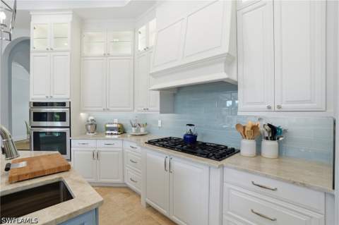 1237 Pocantico Ln, Naples FL - photo 8 of 38