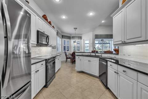 3910 Lakeview Isle Ct, Fort Myers FL - photo 20 of 69