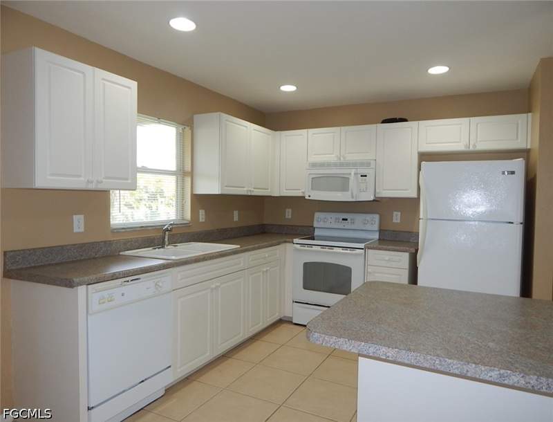 3 bedroom SingleFamilyResidence at 3408 SW 1st Ave, Cape Coral, Cape Coral — photo 5