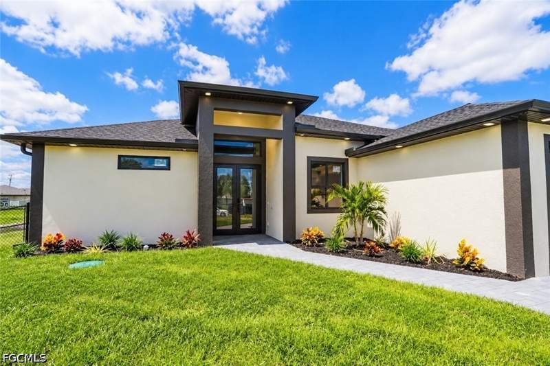3 bedroom SingleFamilyResidence at 2416 NE 24th Ave, Cape Coral, Cape Coral — photo 3