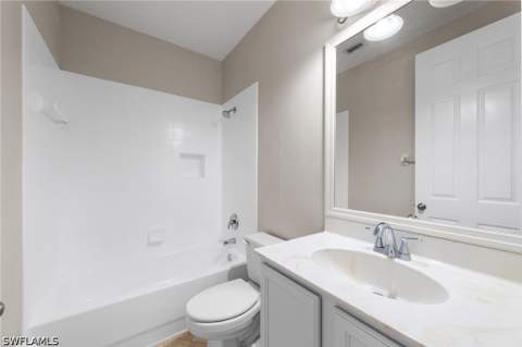 6733 Autumn Woods Blvd, Naples FL - photo 10 of 48