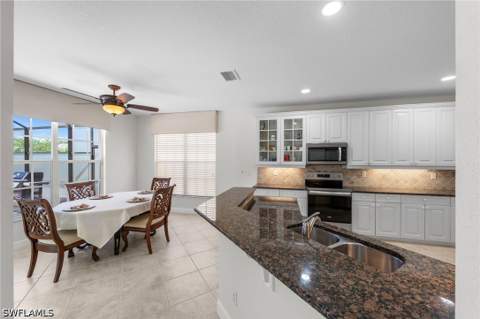6733 Autumn Woods Blvd, Naples FL - photo 12 of 48