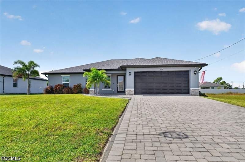 3 bedroom SingleFamilyResidence at 2214 NW 21st Ave, Cape Coral, Cape Coral — photo 2