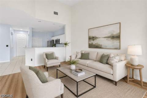 4219 Liron Ave 204, Fort Myers FL - photo 11 of 36