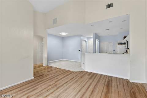 4219 Liron Ave 204, Fort Myers FL - photo 12 of 36