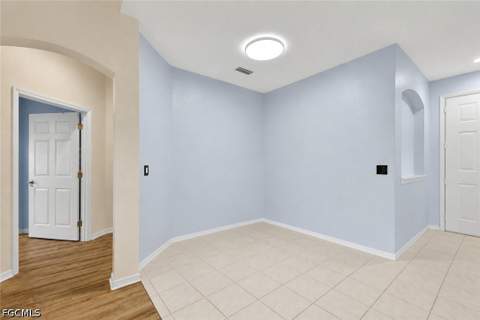 4219 Liron Ave 204, Fort Myers FL - photo 8 of 36