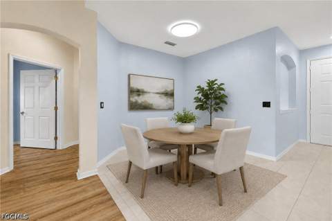 4219 Liron Ave 204, Fort Myers FL - photo 9 of 36