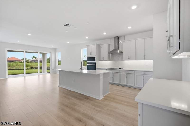 4 bedroom SingleFamilyResidence at 16951 Squirrel Branch Ln, Country Club, Alva — photo 5