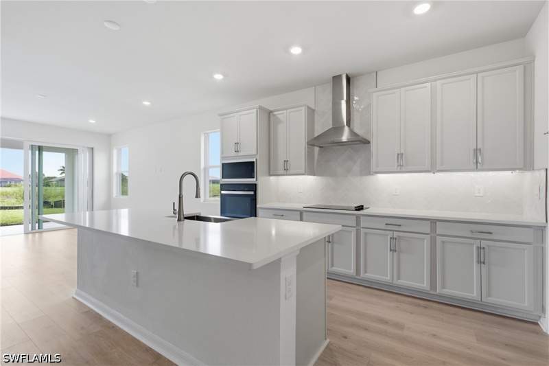 4 bedroom SingleFamilyResidence at 16942 Squirrel Branch Ln, Country Club, Alva — photo 5