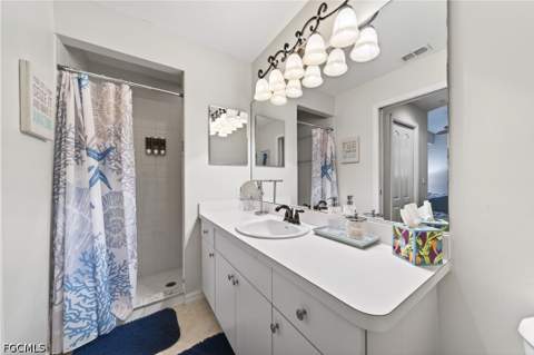 16635 Lake Circle Dr 613, Fort Myers FL - photo 19 of 39