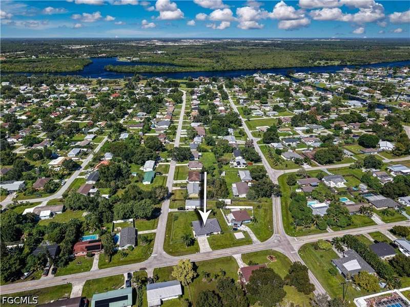 3 bedroom SingleFamilyResidence at 12938 5th St, Fort Myers Shores, Fort Myers — photo 2