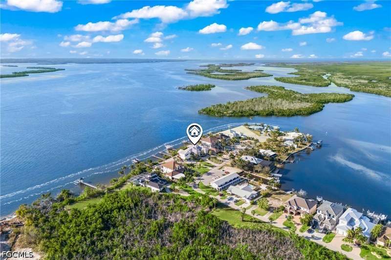 3 bedroom SingleFamilyResidence at 12271 Shoreview Dr, Cape Coral, Matlacha — photo 5