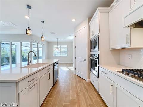17312 Green Buttonwood Way, North Fort Myers FL - photo 10 of 41
